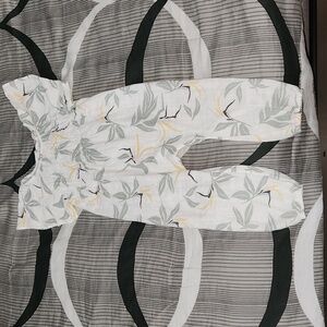 Jessica Simpson jumper